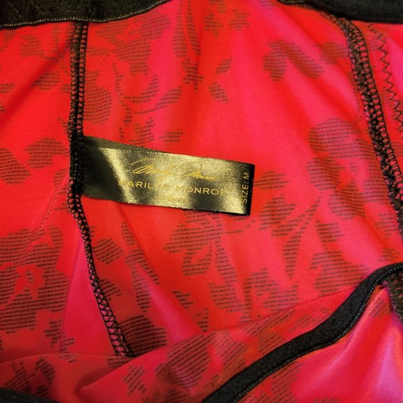 Marilyn Monroe red & black intimate apparel teddy slip Sz: M - Picture 5 of 5